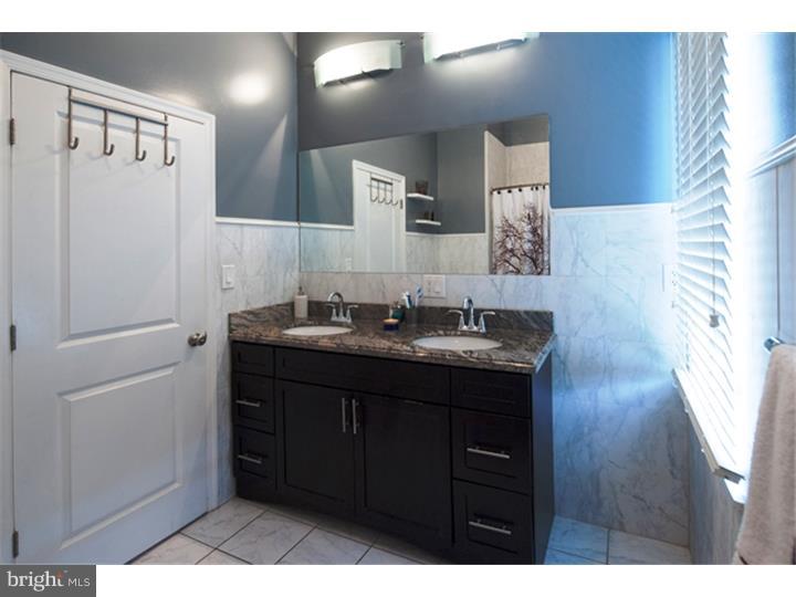 1615 Reed Street Philadelphia, PA 19146 - Photo 19 of 23 Gallery Image 19