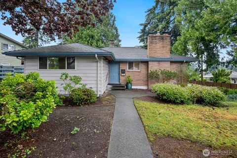 $675,000 | 1711 52nd Street Southeast, Everett, WA 98203
