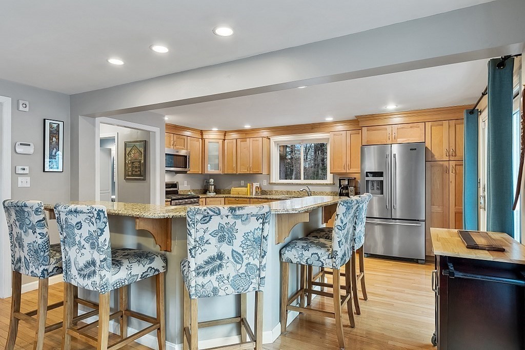 191 Patten Road Tewksbury, MA 01876 - Photo 8 of 40