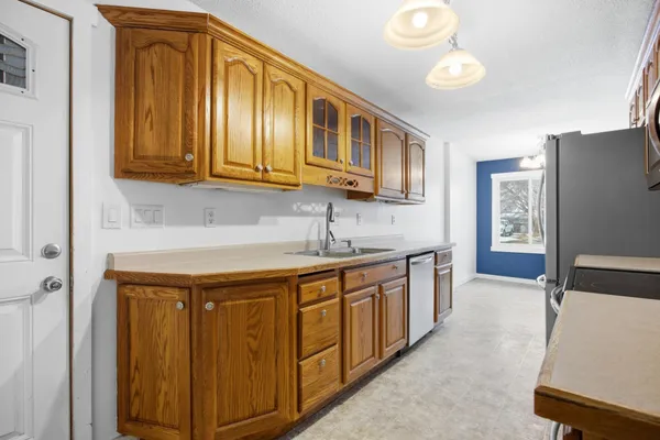 $274,900 | 323 Maple Drive, Mapleton, ND 58059
