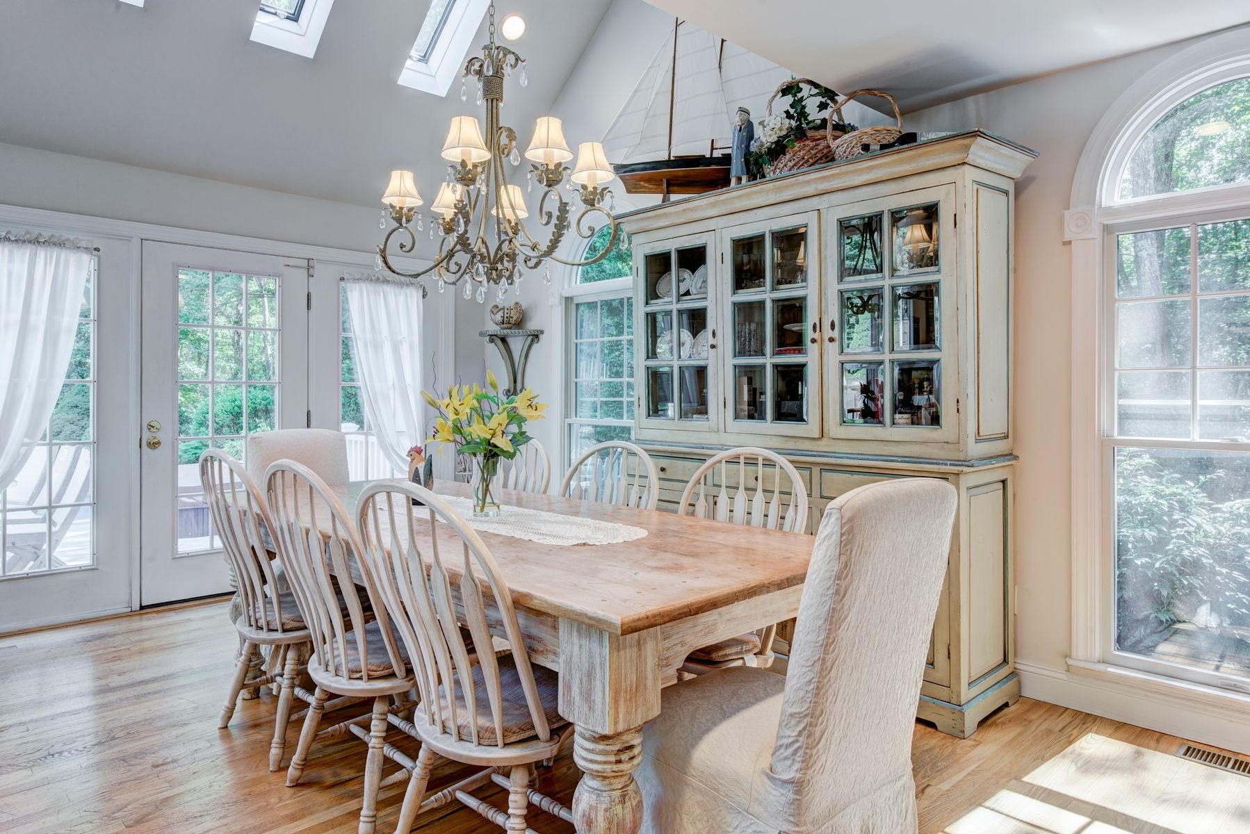1557 Millstone Road Sag Harbor, NY 11963 - Photo 7 of 12