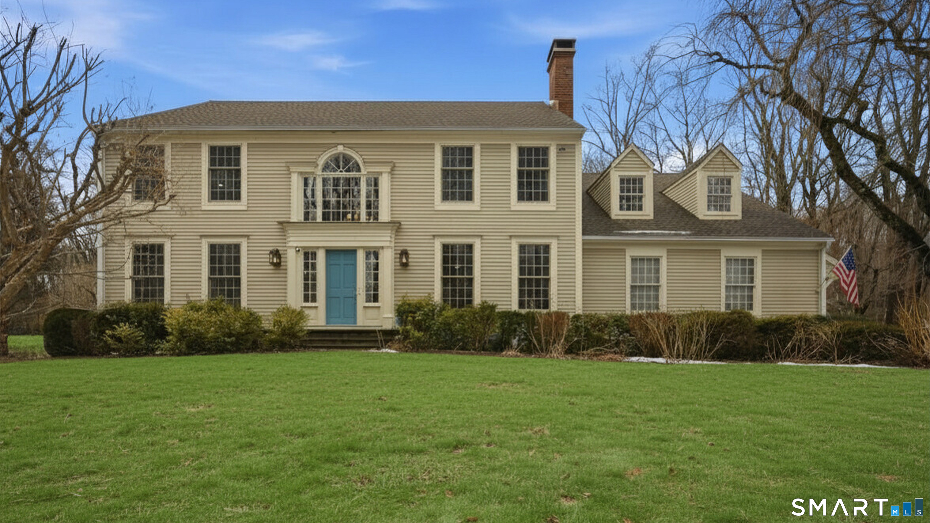 677 Eleven O'Clock Road Fairfield, CT 06824 - Photo 2 of 36 a front view of a house with garden