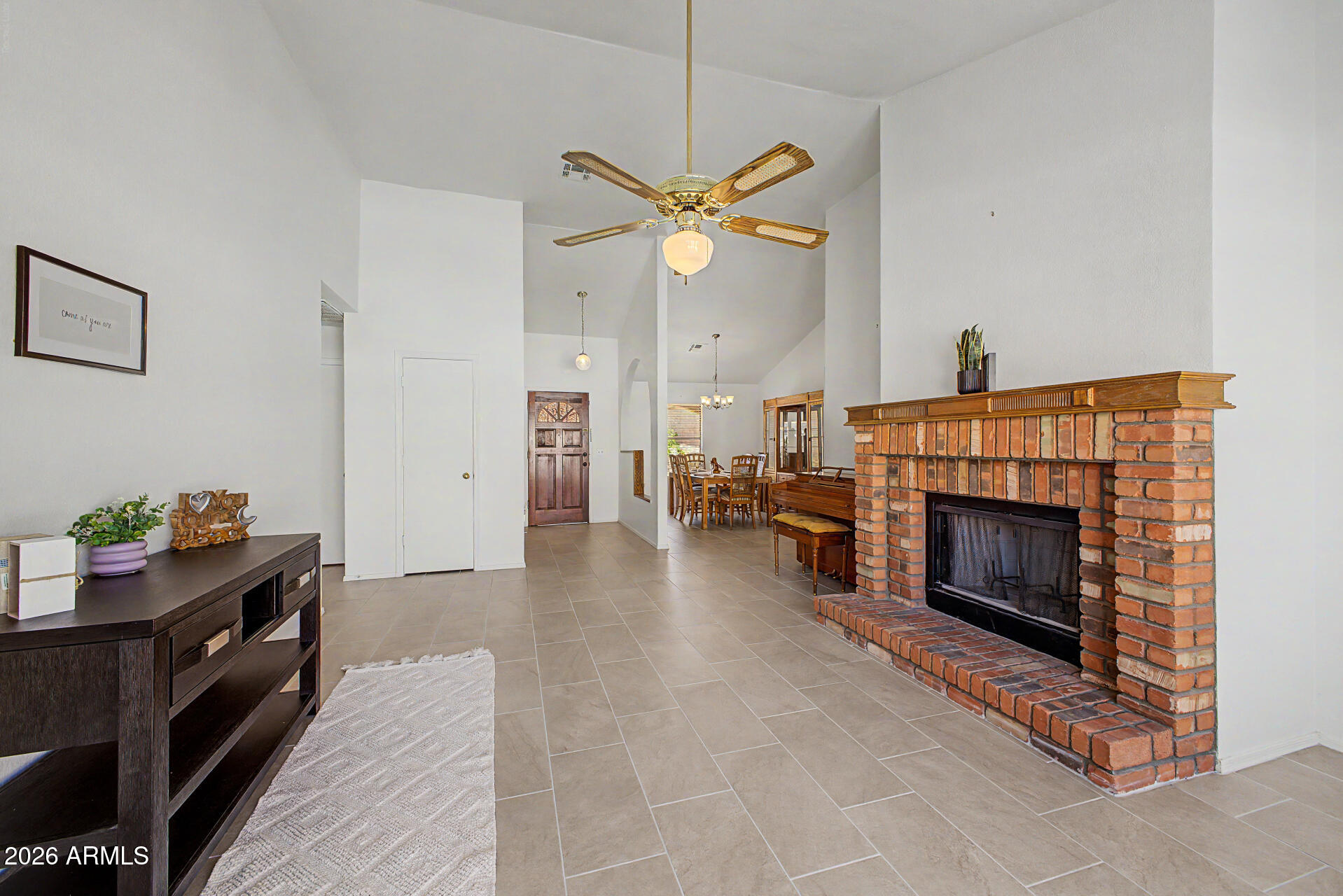 1238 East Mineral Road Gilbert, AZ 85234 - Photo 8 of 57