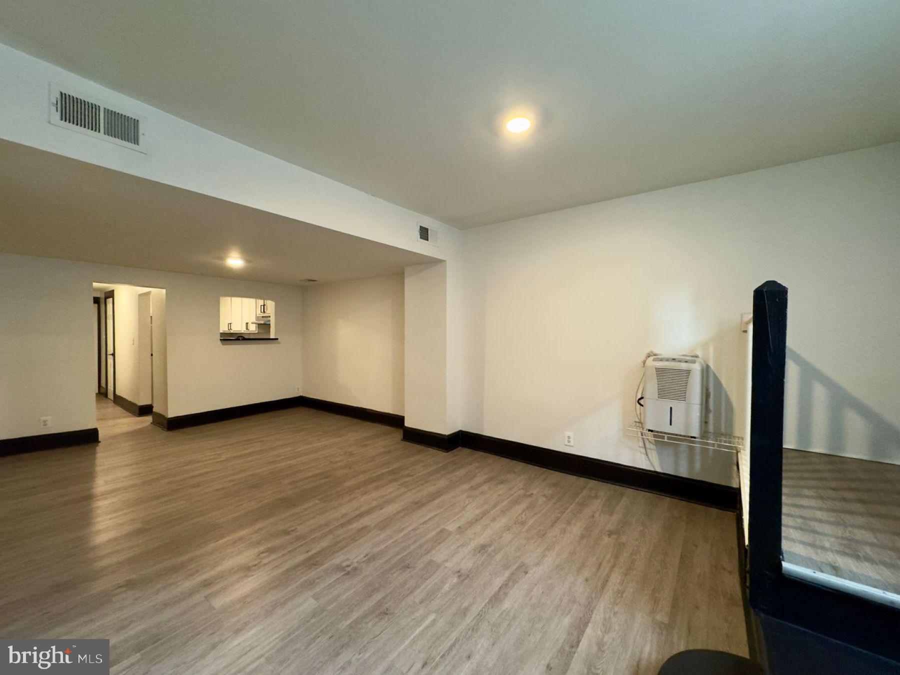 1210 North Calvert Street, Unit T Baltimore, MD 21202 - Photo 5 of 9 Living Area