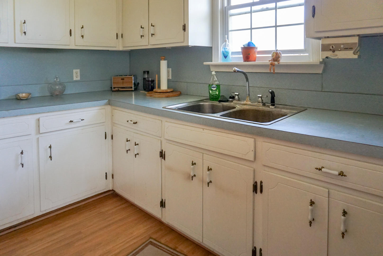 900 Fauling Road St. Stephen, SC 29479 - Photo 14 of 33 Lots of cabinets