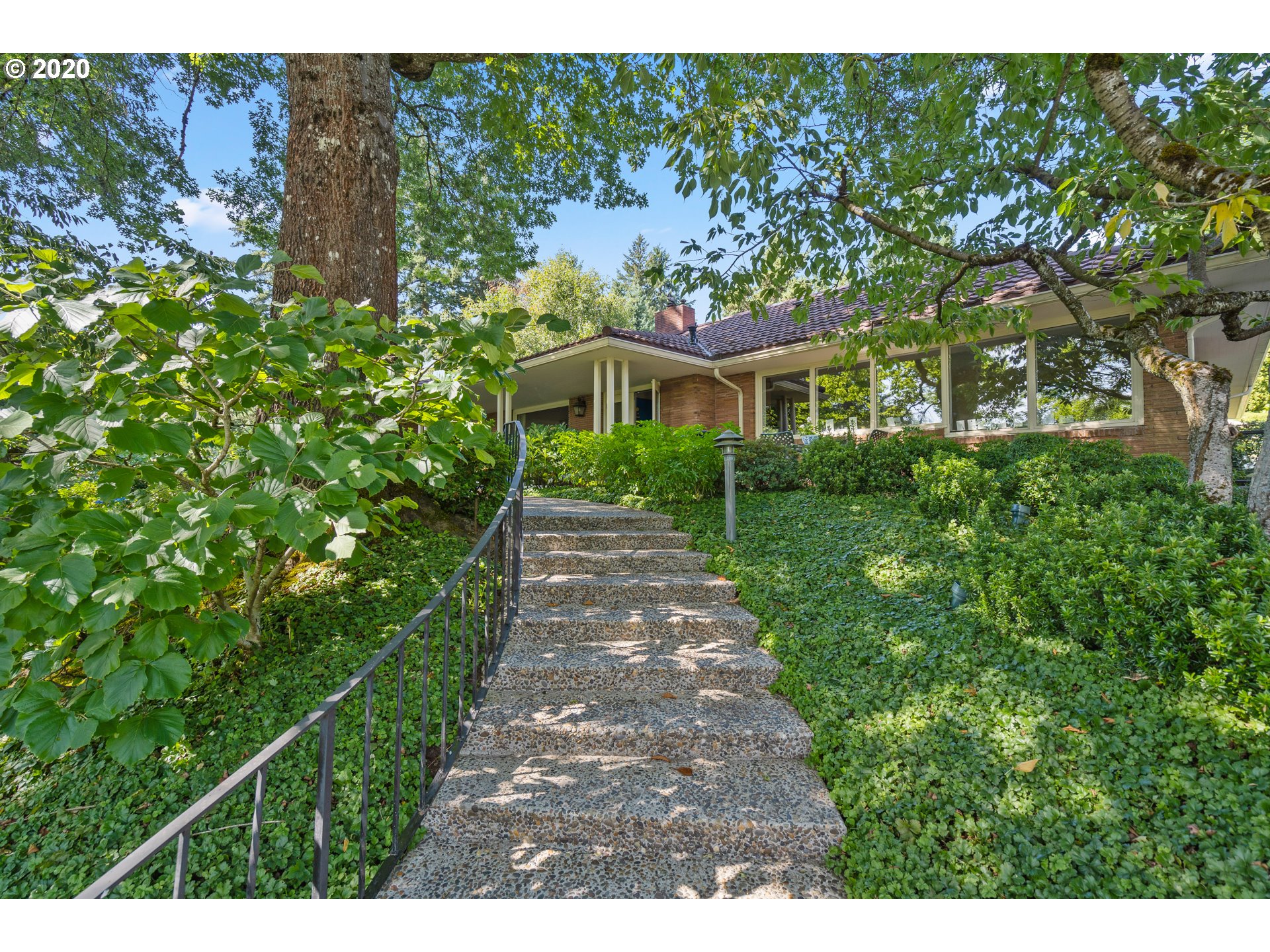 4250 Southwest Dosch Road Portland, OR 97239 - Photo 2 of 24