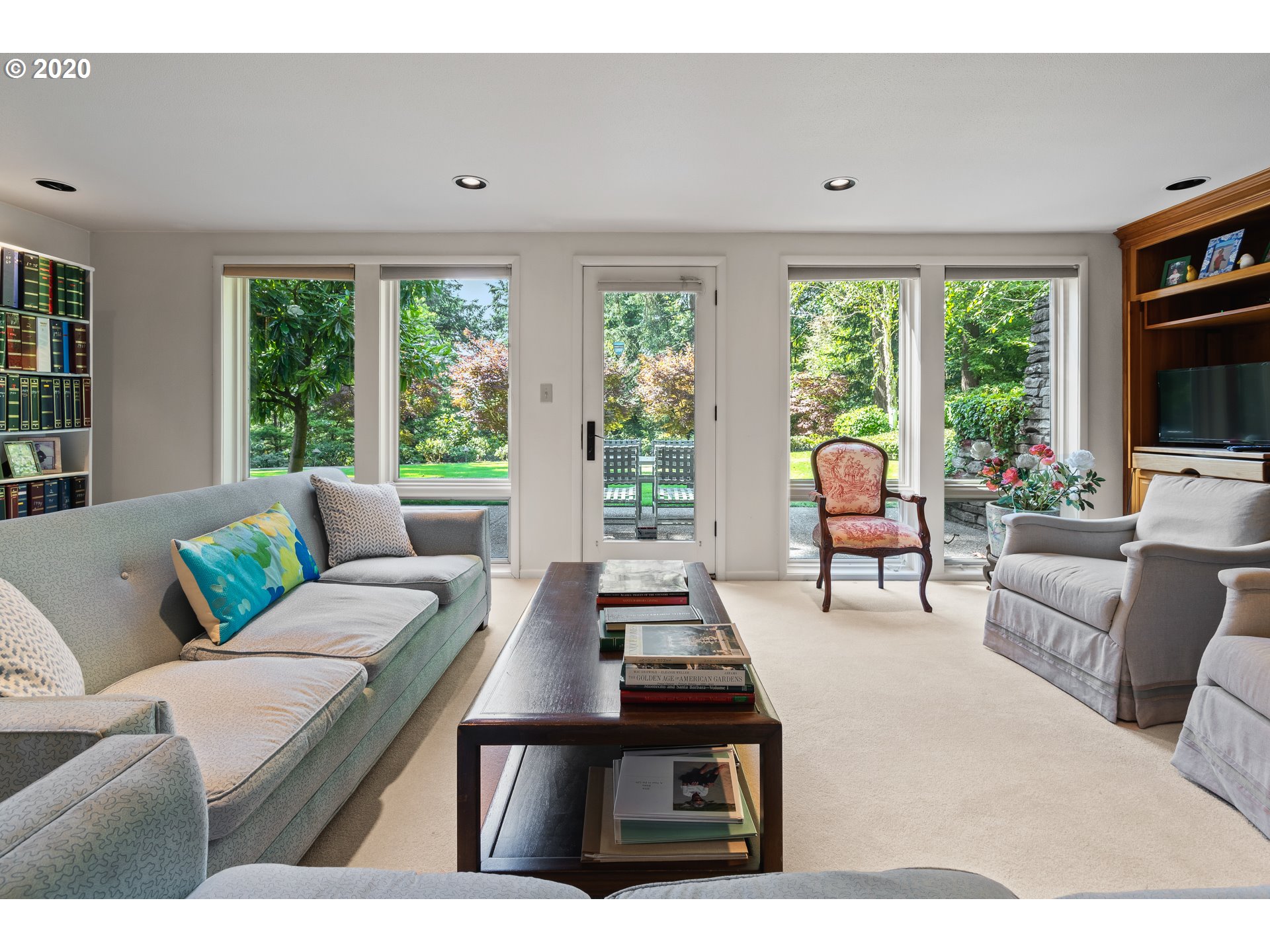 4250 Southwest Dosch Road Portland, OR 97239 - Photo 17 of 24