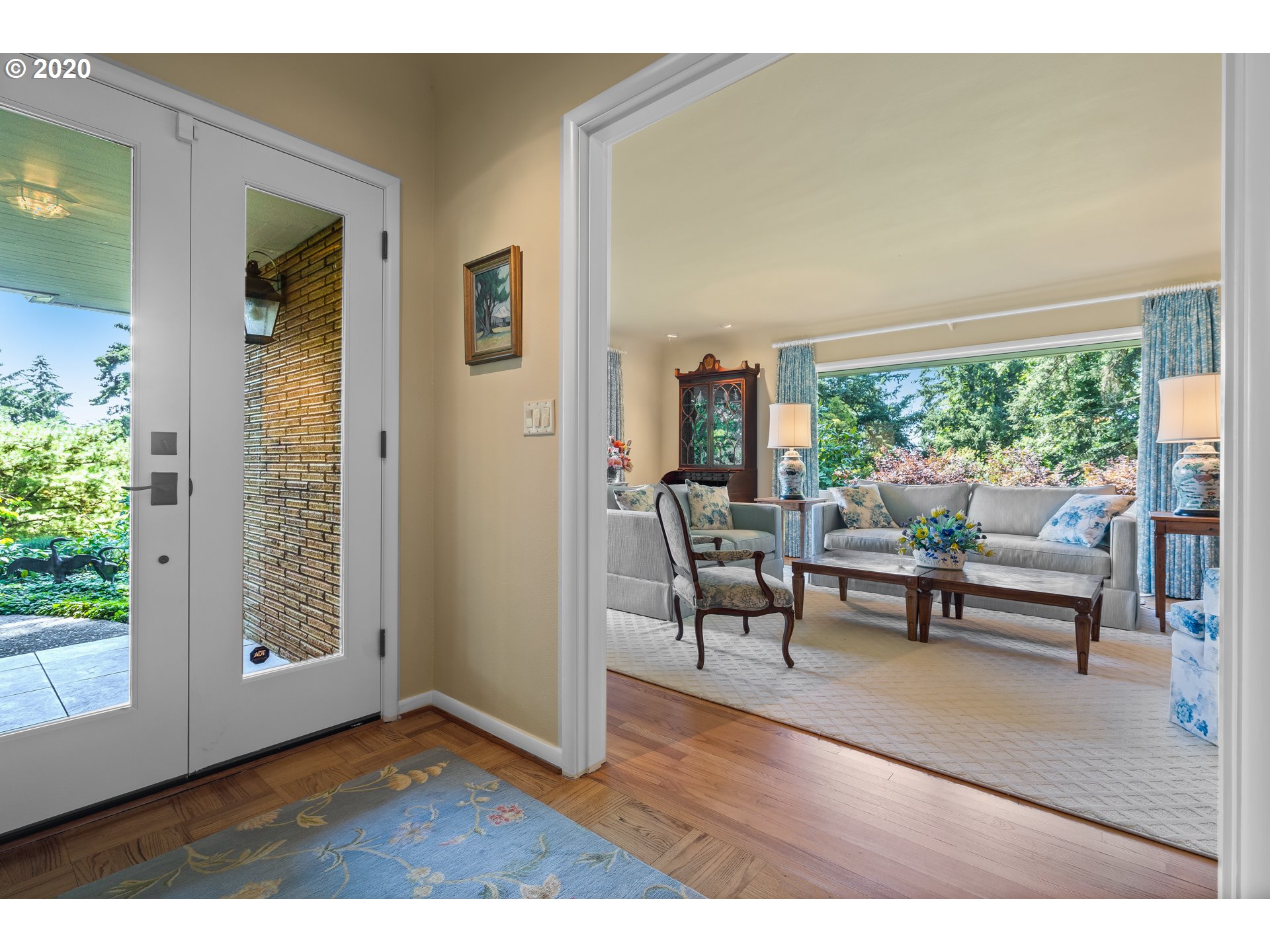 4250 Southwest Dosch Road Portland, OR 97239 - Photo 4 of 24