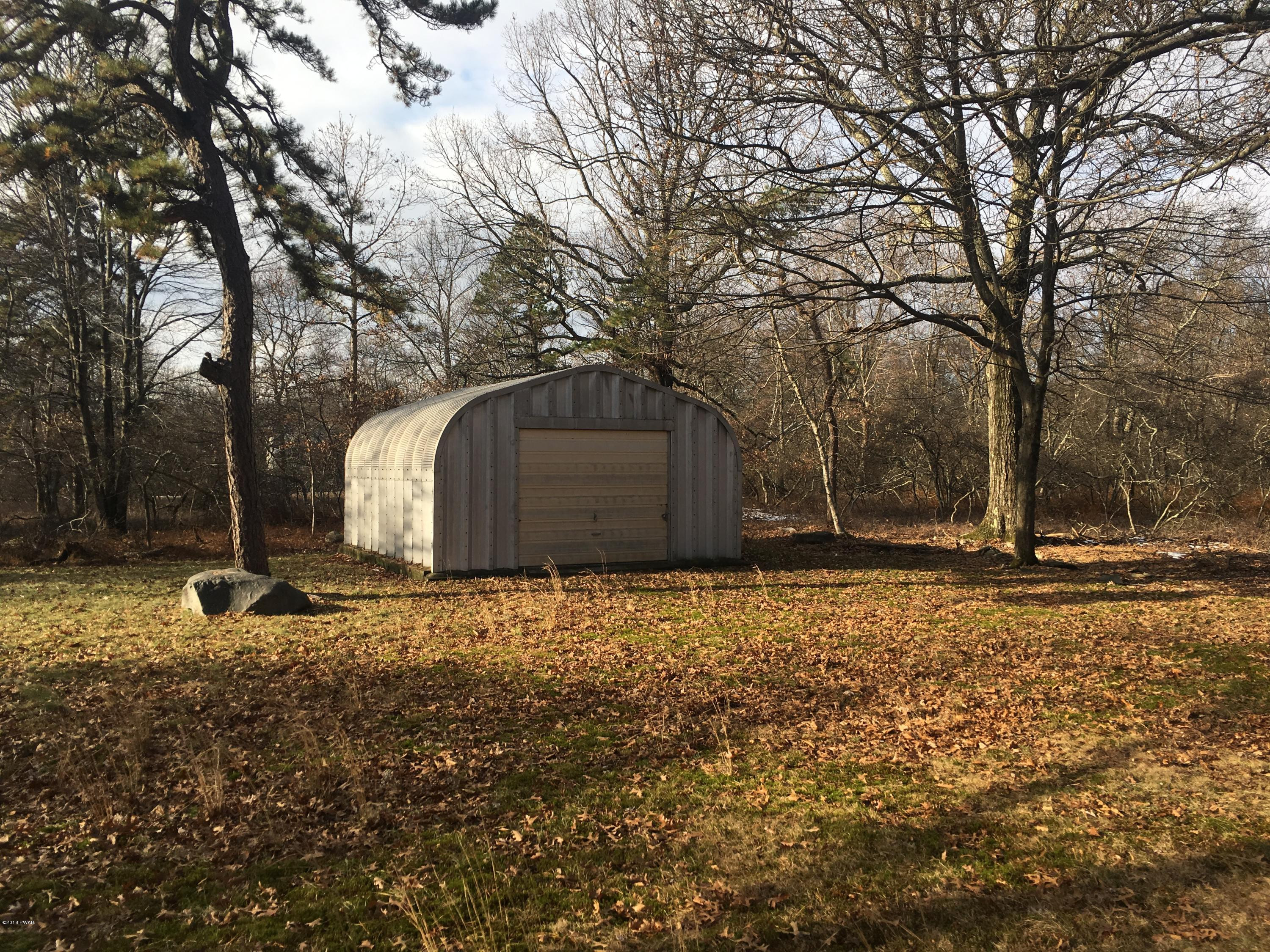 4648 Pine Ridge Drive East Bushkill, PA 18324 - Photo 13 of 15