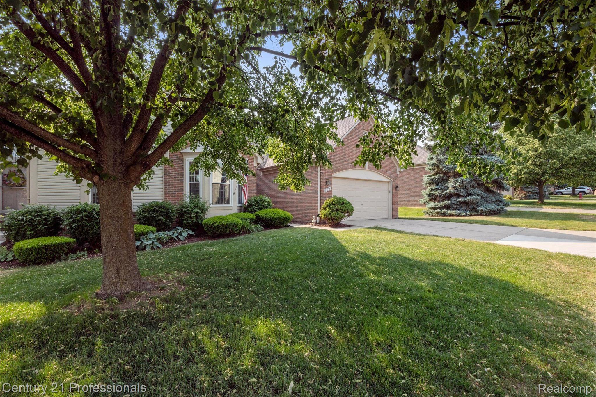 1122 Churchill Circle Rochester, MI 48307 - Photo 2 of 47 Gallery Image 2