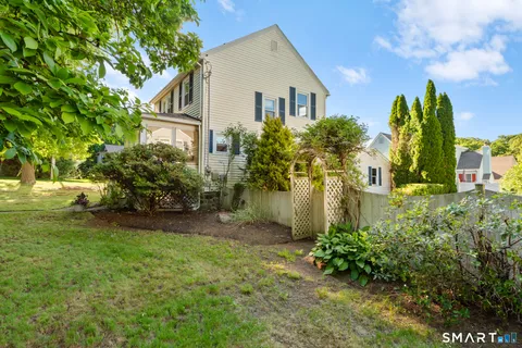 $369,000 | 462 Davis Street, Watertown, CT 06779