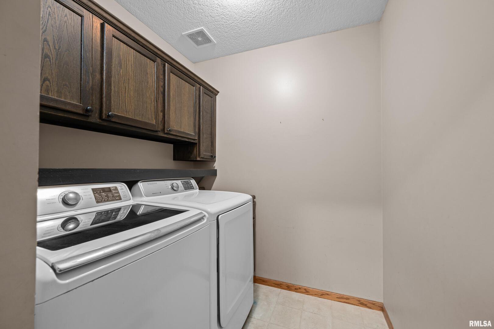 1405 East 7th Street Coal Valley, IL 61240 - Photo 18 of 34