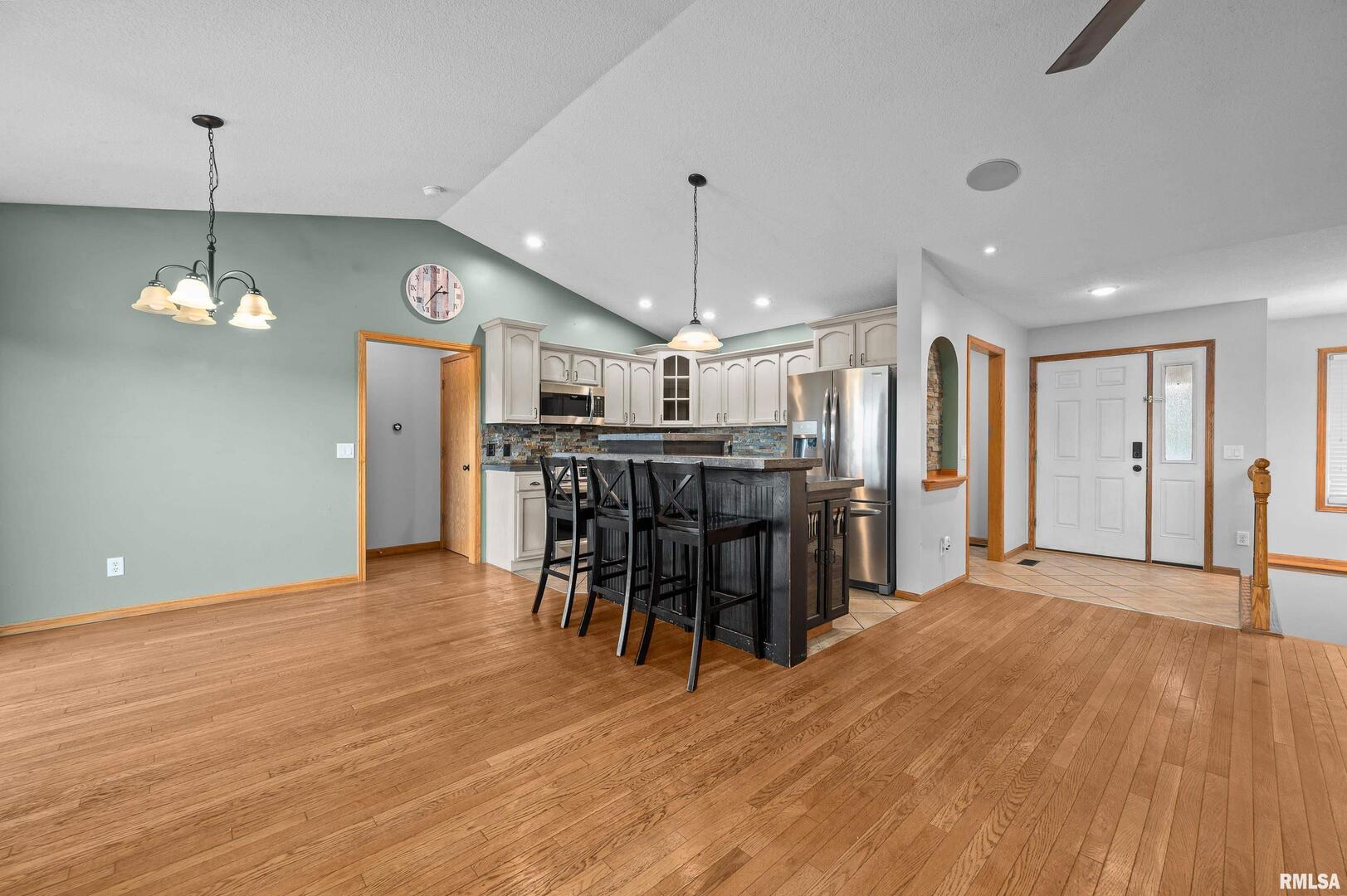 1405 East 7th Street Coal Valley, IL 61240 - Photo 6 of 34