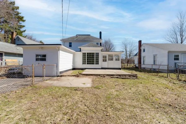 $184,900 | 758 Pearl Street, Benton Harbor, MI 49022