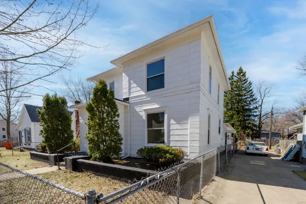 $184,900 | 758 Pearl Street, Benton Harbor, MI 49022