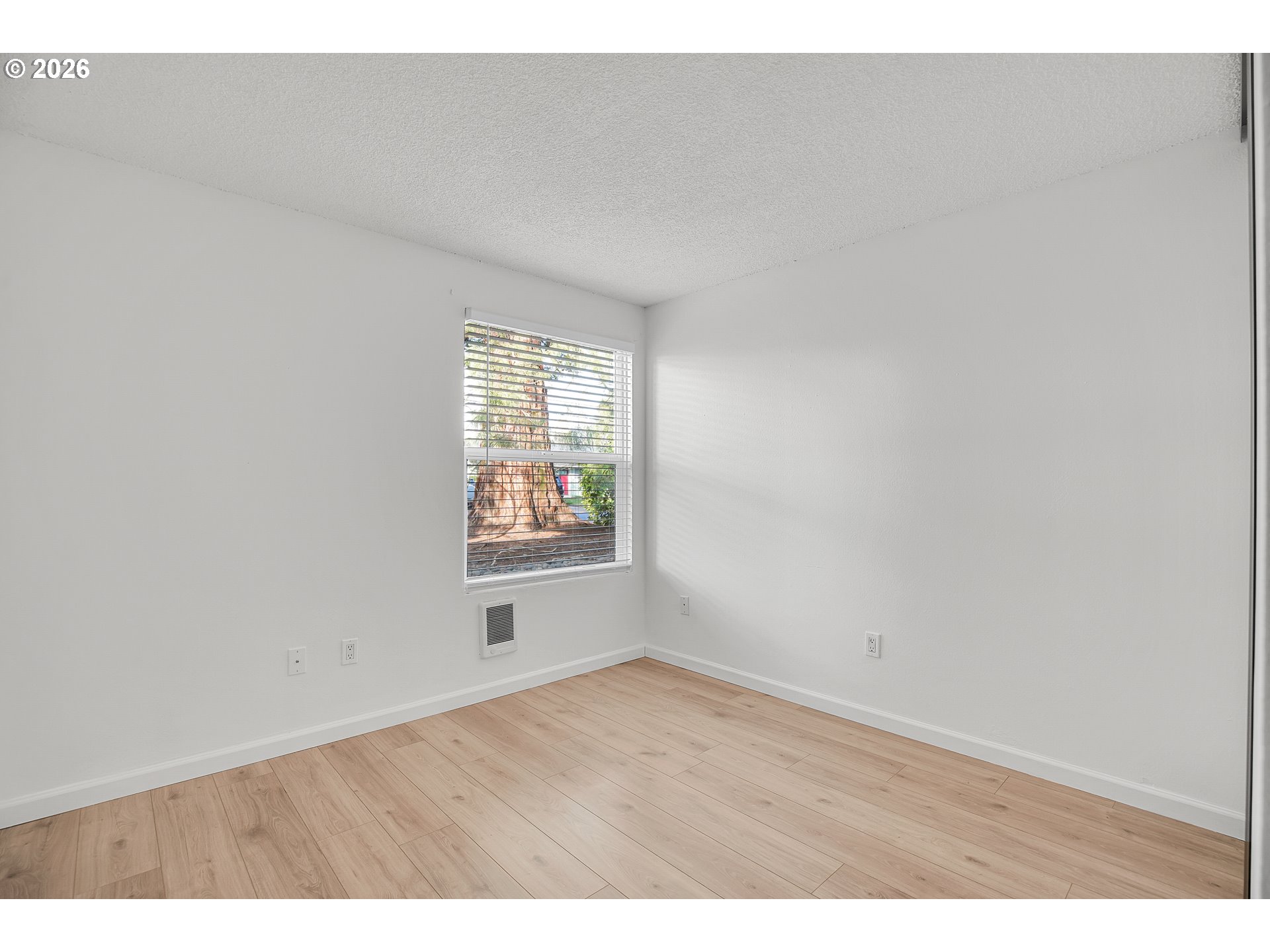 5488 Southwest Alger Avenue, Unit 5 Beaverton, OR 97005 - Photo 23 of 42