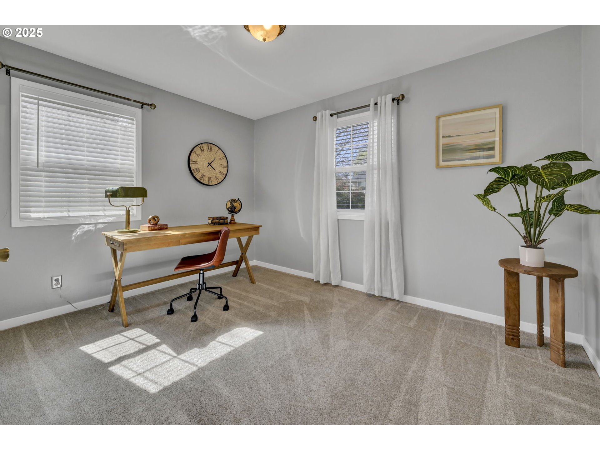 1657 McKinley Court Eugene, OR 97402 - Photo 15 of 40 Bedroom