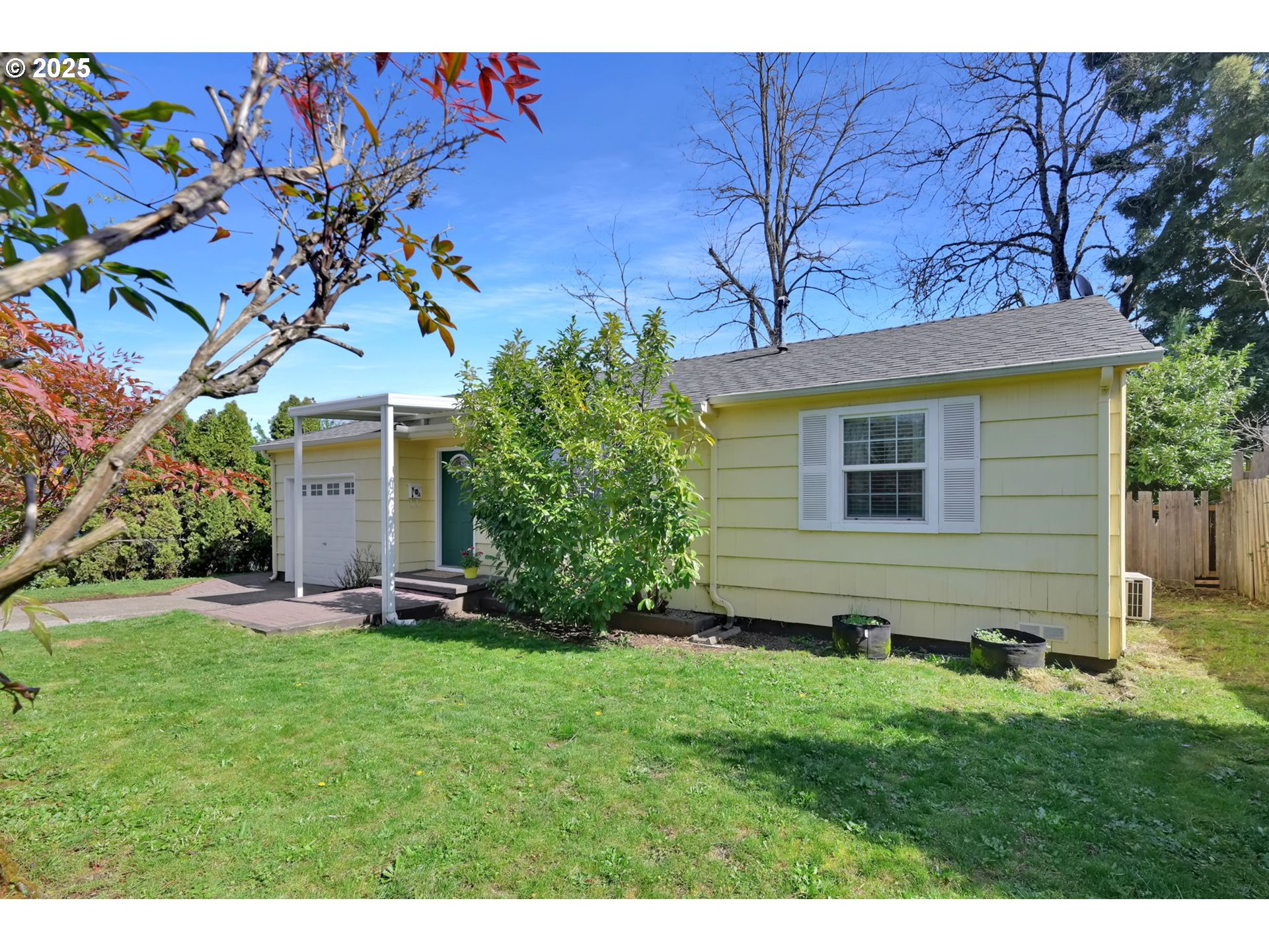 1657 McKinley Court Eugene, OR 97402 - Photo 5 of 40