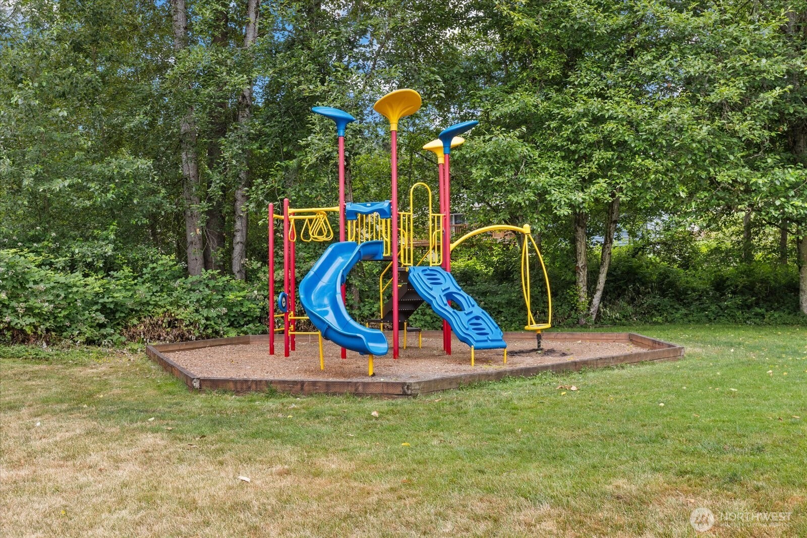 10831 Northeast 147th Lane, Unit R202 Bothell, WA 98011 - Photo 27 of 30 a view of outdoor space