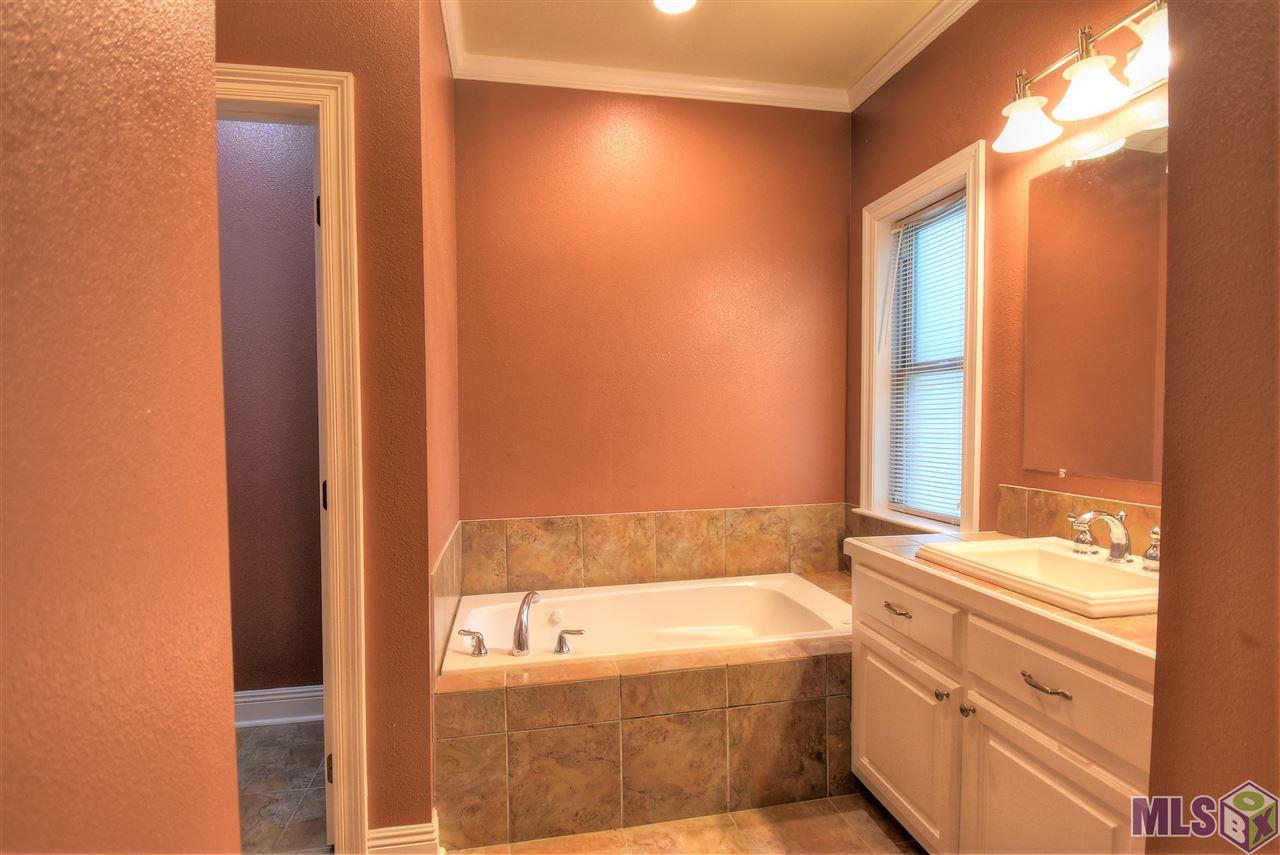 18646 McLin Road Livingston, LA 70754 - Photo 9 of 32 Gallery Image 9