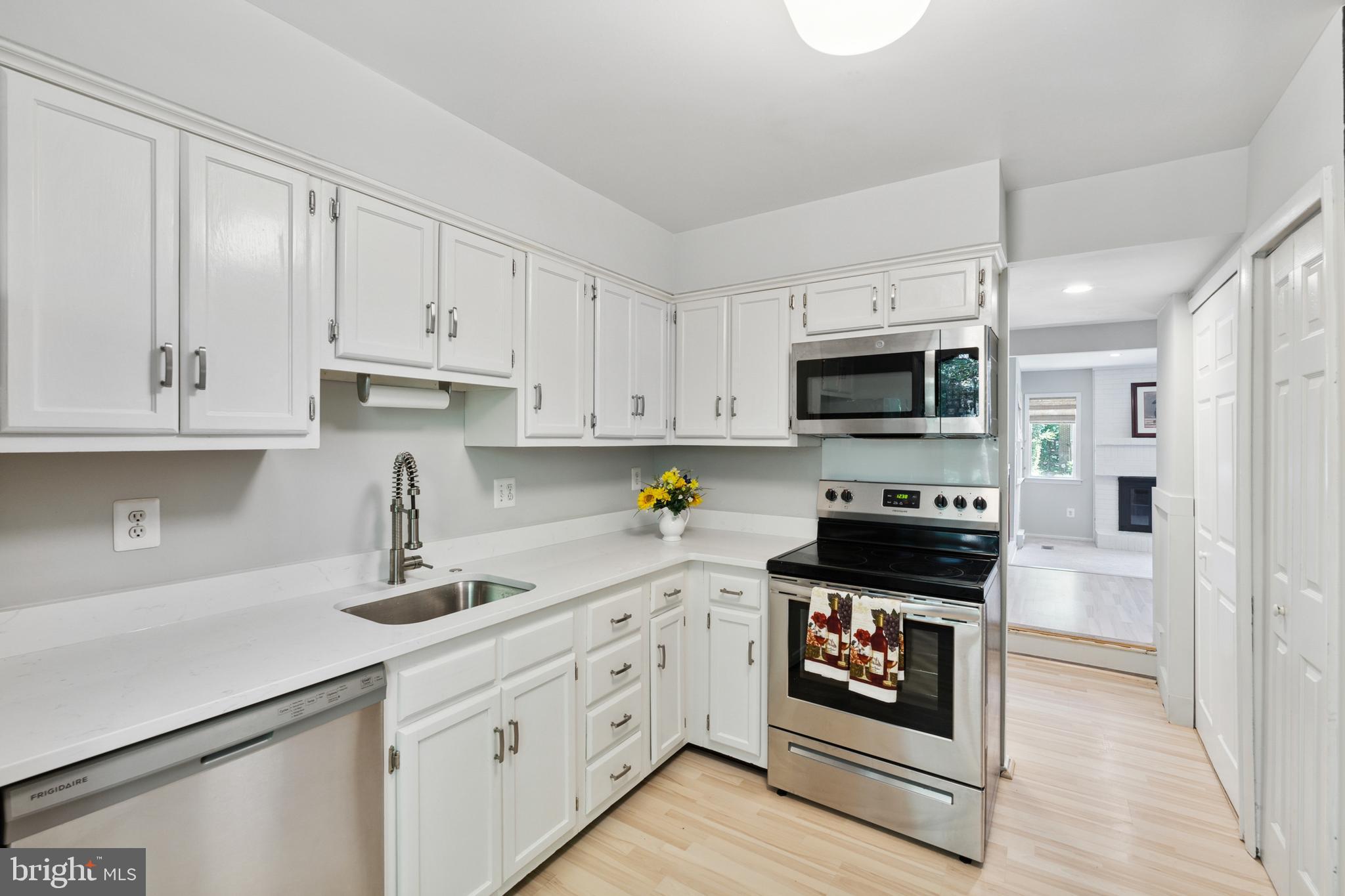 2168 Glencourse Lane Reston, VA 20191 - Photo 14 of 48 Gallery Image 14