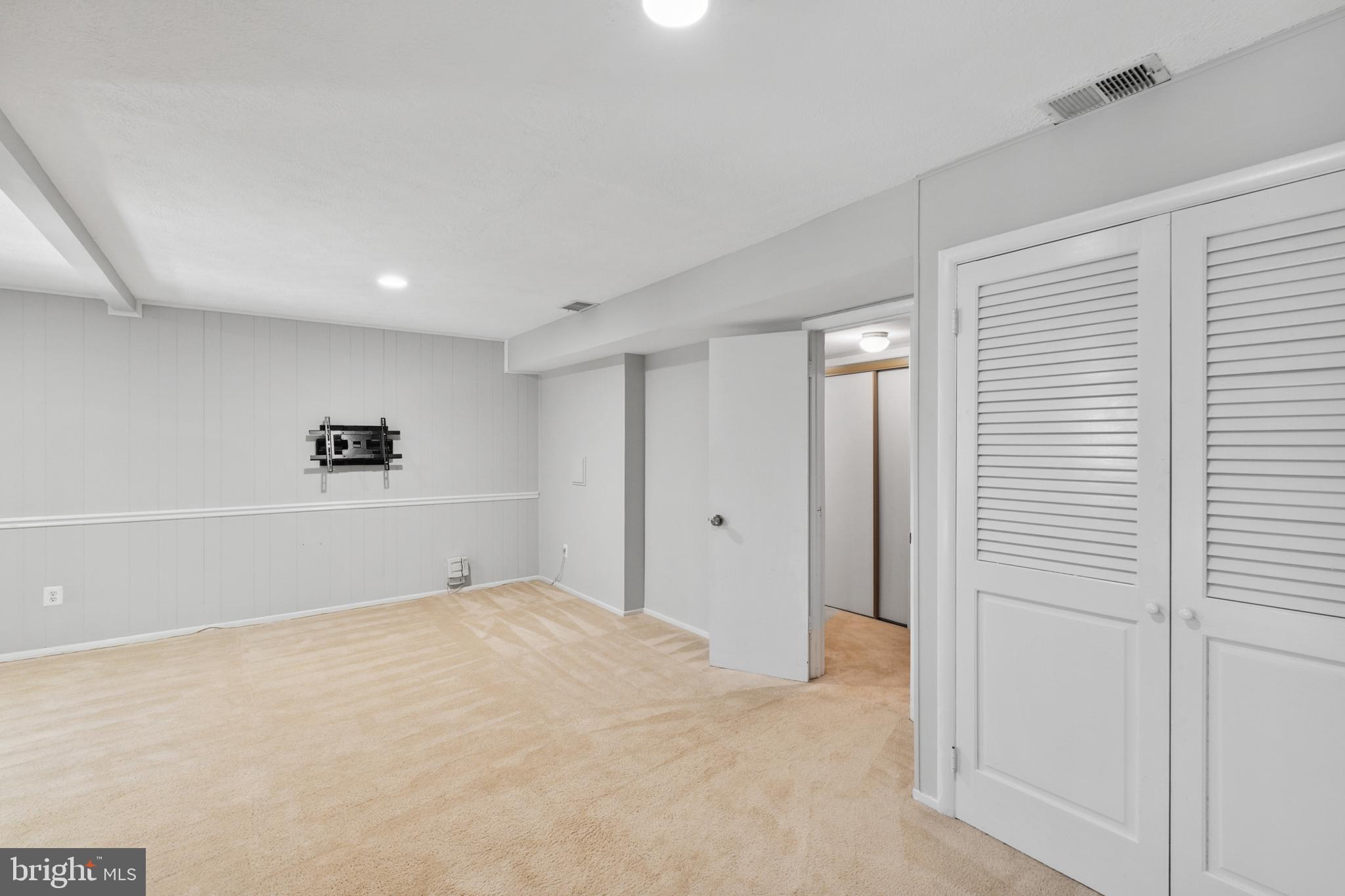 2168 Glencourse Lane Reston, VA 20191 - Photo 30 of 48 Gallery Image 30