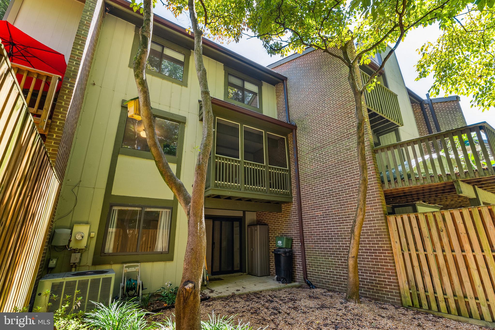 2168 Glencourse Lane Reston, VA 20191 - Photo 34 of 48 Gallery Image 34