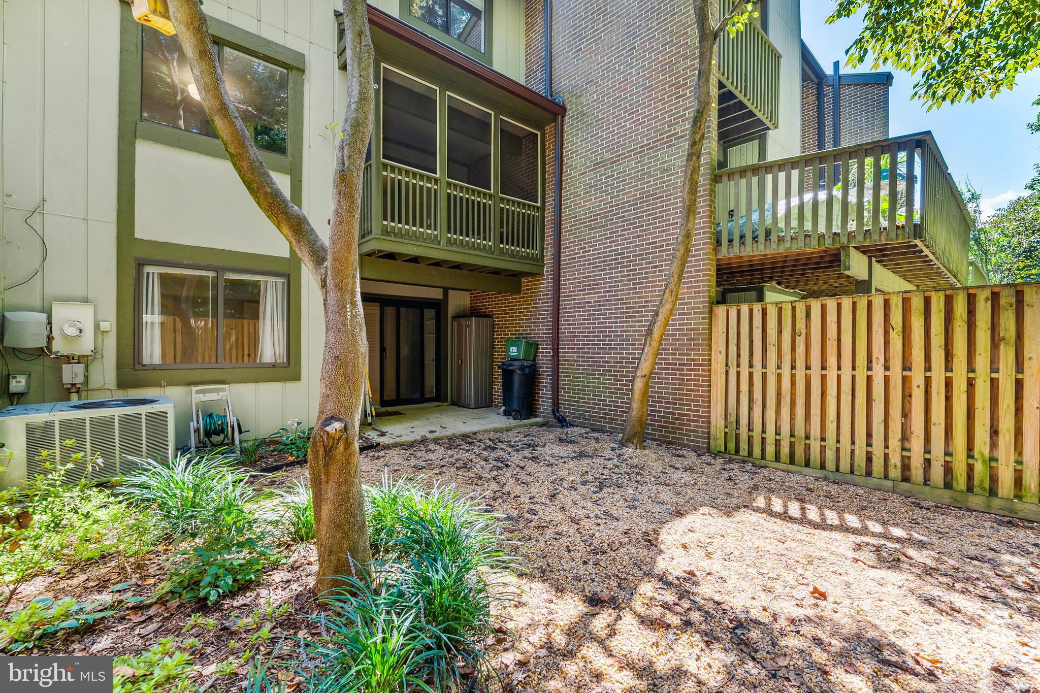2168 Glencourse Lane Reston, VA 20191 - Photo 35 of 48 Gallery Image 35