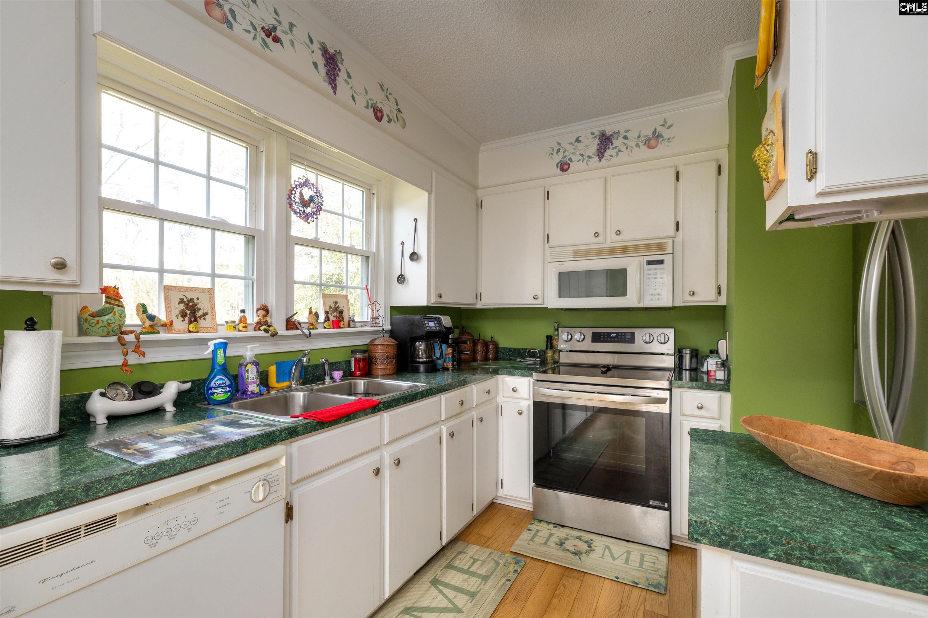 1404 Dog Island Road Bishopville, SC 29010 - Photo 8 of 21