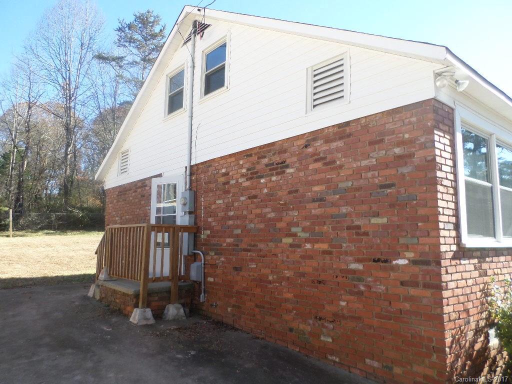 1129 Rita Avenue Statesville, NC 28677 - Photo 2 of 19