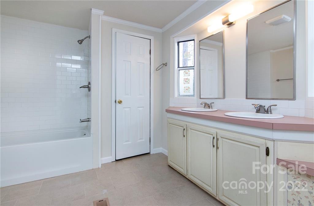 207 Old Lowesville Road Stanley, NC 28164 - Photo 17 of 24 Gallery Image 17