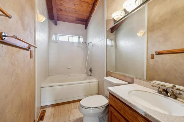 $5,200,000 | 204 Roosevelt Boulevard, Half Moon Bay, CA 94019