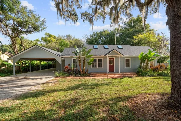 $792,500 | 825 Oakdale Street, Windermere, FL 34786