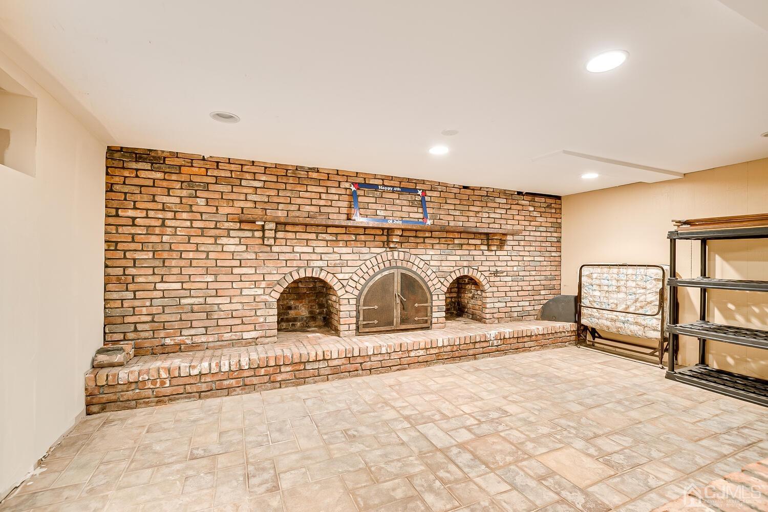 1346 Huron Road North Brunswick, NJ 08902 - Photo 33 of 39 Gallery Image 33