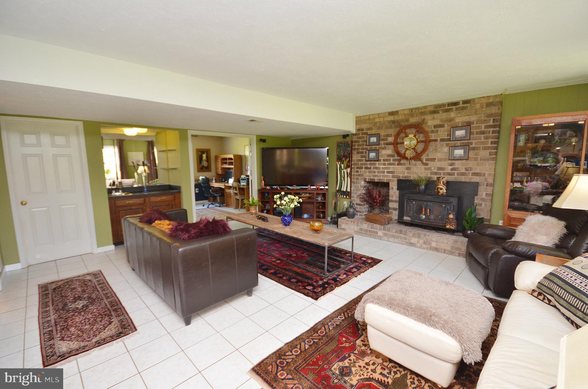 14490 Lightner Road Haymarket, VA 20169 - Photo 12 of 30 Family Room