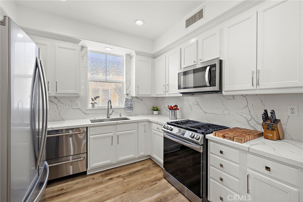 80 Hinterland Way Ladera Ranch, CA 92694 - Photo 11 of 35 Gallery Image 11