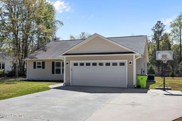 $289,000 | 517 Hollywood Boulevard, Havelock, NC 28532