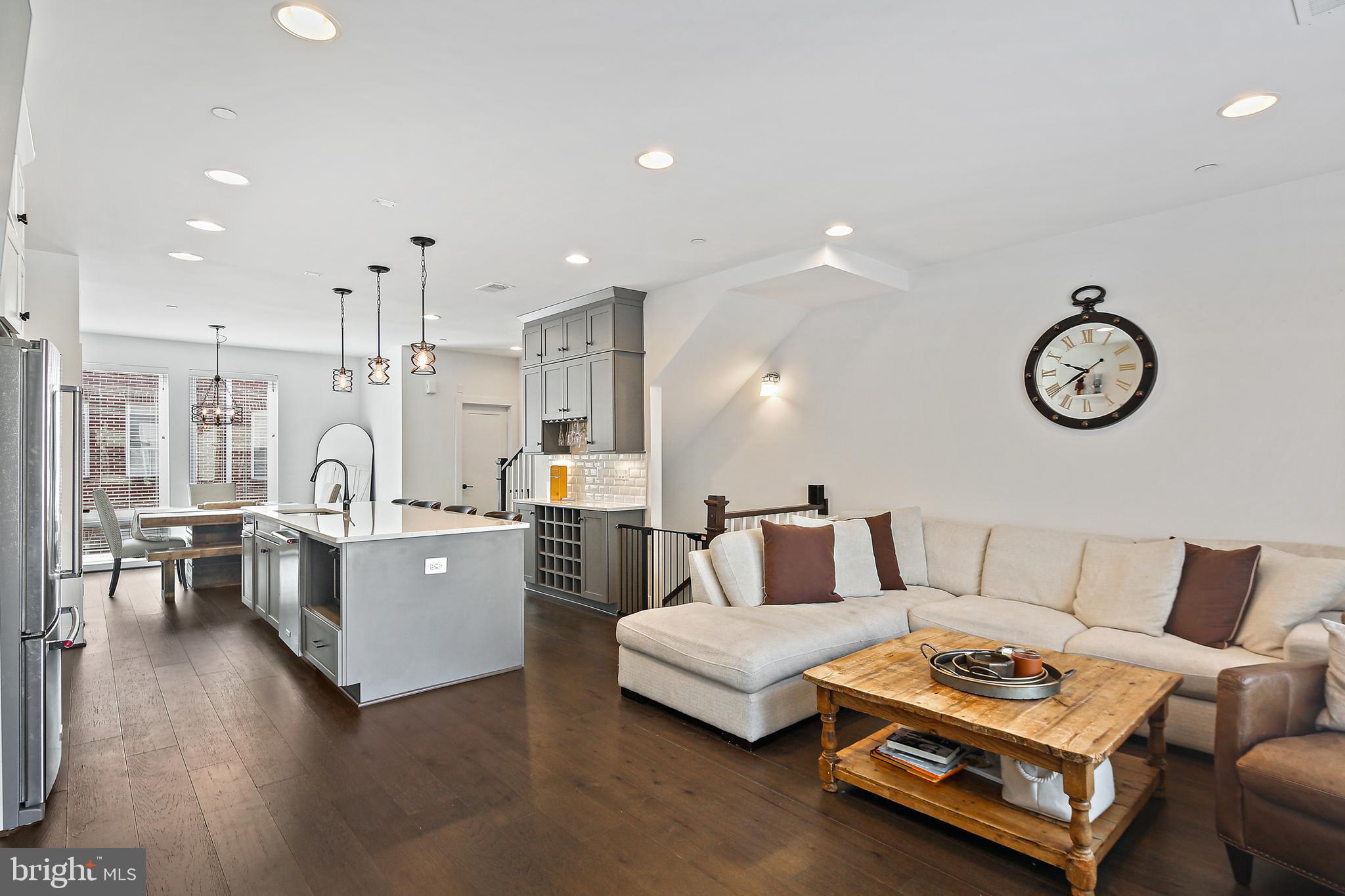 1223 Cooksie Street Baltimore, MD 21230 - Photo 12 of 36 Living Room