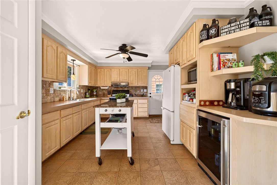 768 Dewitt Road Webster, NY 14580 - Photo 13 of 30