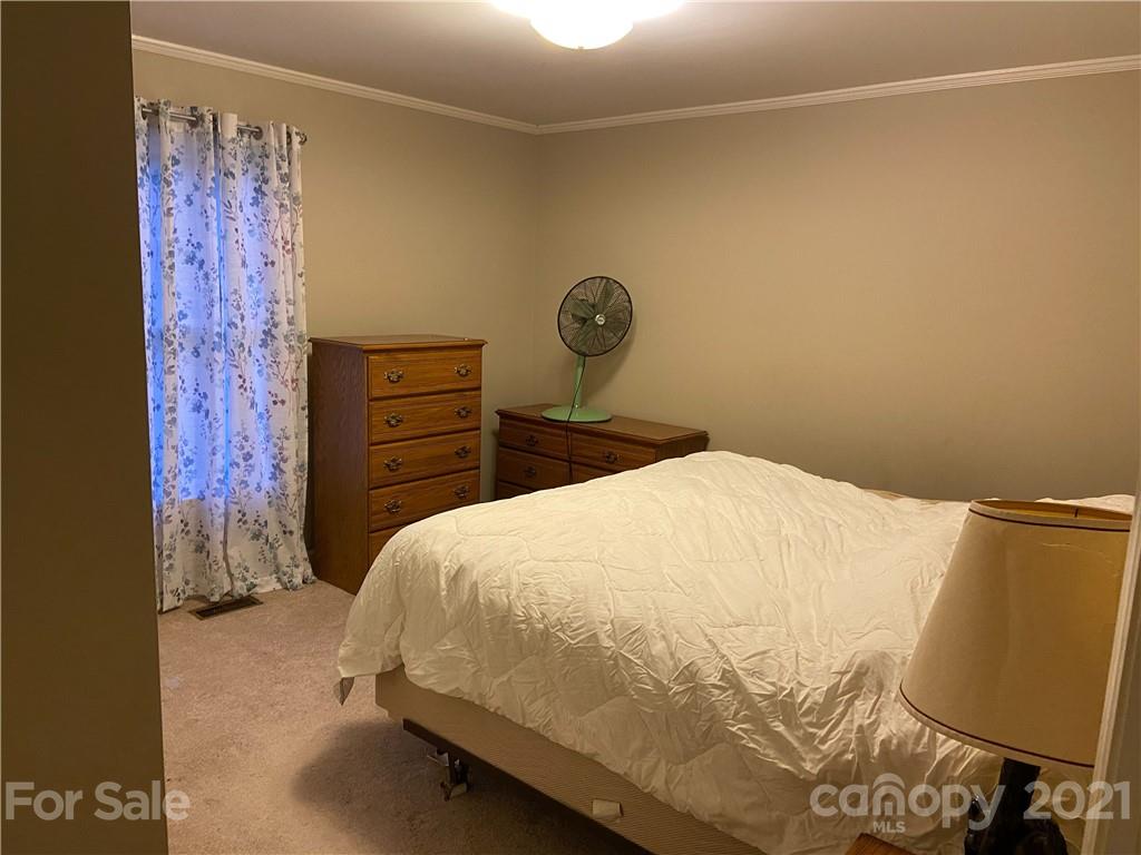 1314 Pepperidge Road Asheboro, NC 27205 - Photo 8 of 19 Gallery Image 8