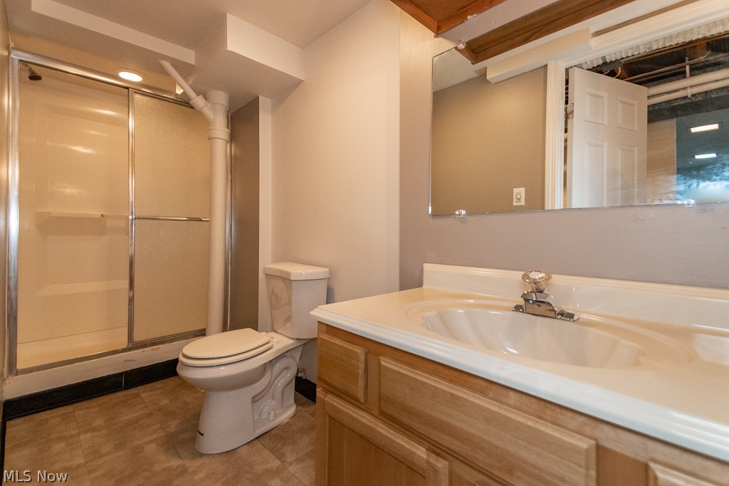 1243 Blanchester Road Lyndhurst, OH 44124 - Photo 24 of 35
