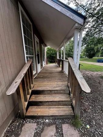 $1,550 | 210 Kean Street, Ladonia, TX 75449