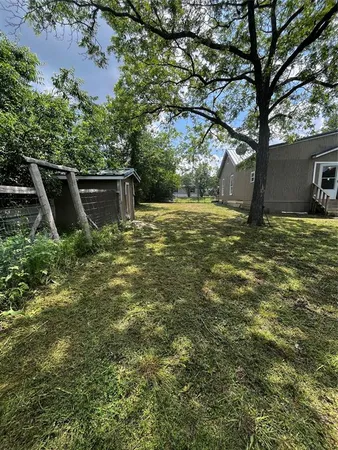 $1,550 | 210 Kean Street, Ladonia, TX 75449