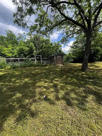 $1,550 | 210 Kean Street, Ladonia, TX 75449