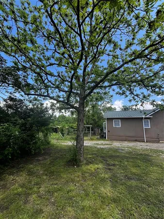 $1,550 | 210 Kean Street, Ladonia, TX 75449