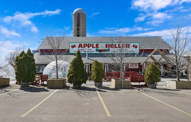 $325,990 | 1028 58th Road, Union Grove, WI 53182