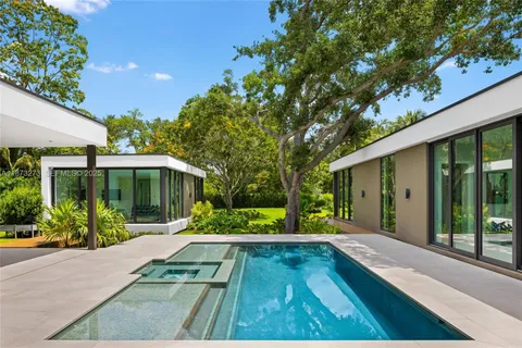 $6,500,000 | 12100 Southwest 79th Avenue, Pinecrest, FL 33156