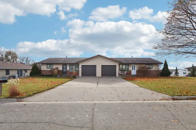 $490,000 | 211-213 West Garfield Street, Mount Horeb, WI 53572