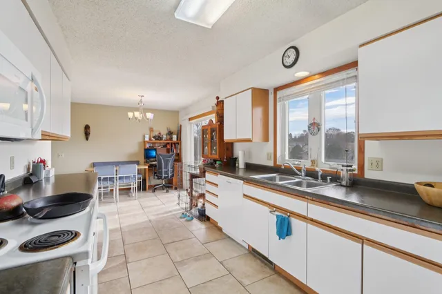 $490,000 | 211-213 West Garfield Street, Mount Horeb, WI 53572