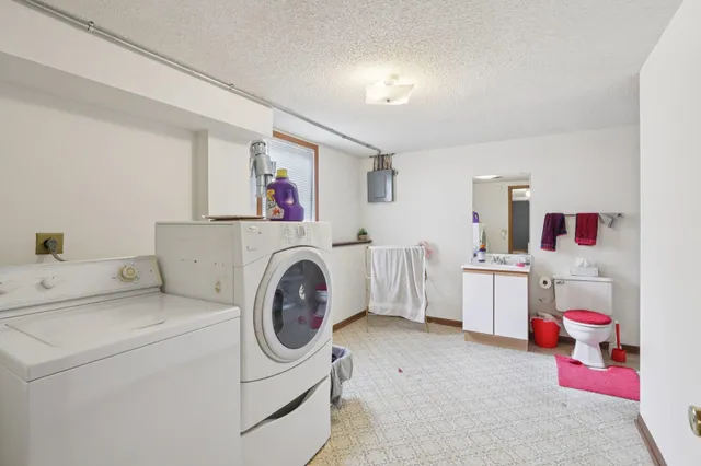 $490,000 | 211-213 West Garfield Street, Mount Horeb, WI 53572